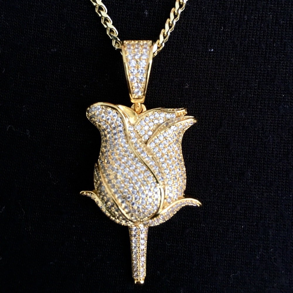 Rose Necklace LAB DIAMONDS 18K GOLD CHAIN CHARM MADE IN ITALY!